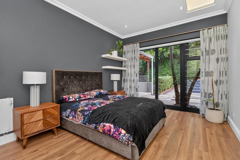 6 Bedroom Property for Sale in Constantia Upper Western Cape